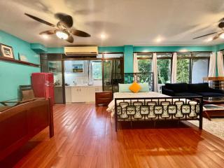 Ngermid Oasis Large Studio With Kitchen & Scenic Views - 2