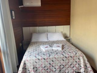 Sobrado com piscina no Santinho - 1