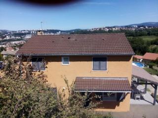 Maison calme avec piscine et vue imprenable. - 4