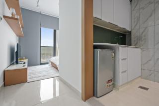 Sunny Studio In Vibrant Dubailand Area - Dubai - 3