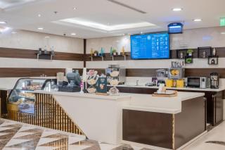 Al Aqeeq Madinah Hotel - 5