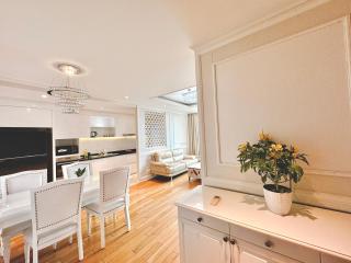 Léman luxury apartments 2BR sky pool - 6