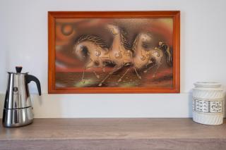 Peaceful downtown location - 2 bedroom apartment - 1