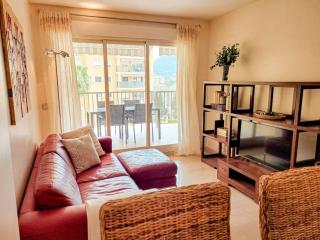 Apartamento con piscina y vistas a la montaña - Dénia - 0