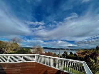Premium lake view home - Rotorua - 0