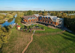 Riverside Park - Stratford-upon-Avon - 0