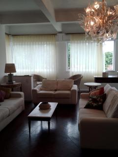 Apartamento com 187m2 três quartos, quadra da praia de Copacabana. - 0