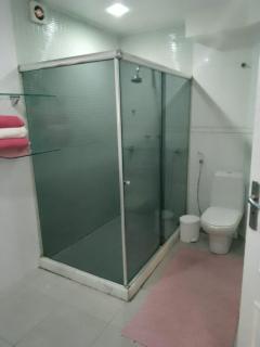 Apartamento com 187m2 três quartos, quadra da praia de Copacabana. - 1