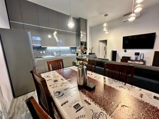 Royal City Centre Apartment - Poprad - 0