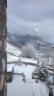 ΞΕΝΩΝΑΣ ΘΕΑ - 3