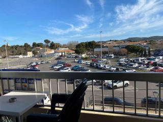 Charmant T1 à 5 min des Thermes, 2*, balcon, cuisine équipée, proche commerces - FR-1-553-179 - 4