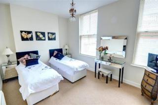 Osprey - Modern Apartment in Fab Location - Sleeps Up To 5! - Scarborough - 1