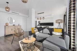 The sunny Estepona penthouse - 8