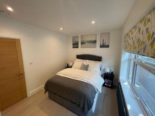 2 Bed Apartment in London - Londra - 1