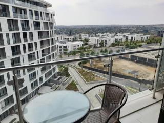 Luxurious, affordable Ellipse apartment - 8