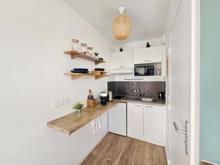 107 Paisible et unique avec terrasse sur vue piscine - 4