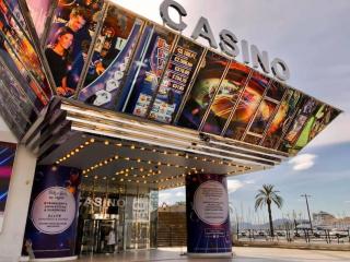 Wow this view! 2BR facing Old Port 4th floor Olam Properties - 3