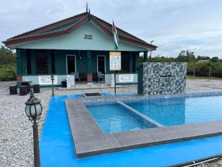 Rumah Armand Private Pool 5 bilik Pengkalan Balak Tg Bidara Masjid Tanah Melaka - Masjid Tanah - 0