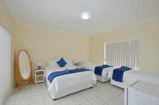 Family Tides - Yzerfontein - 1