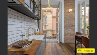 Glamorous Niño de Guevara on The City Center - 5