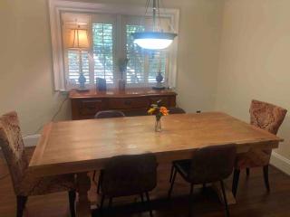 Southern Charm in Buckhead - - 3