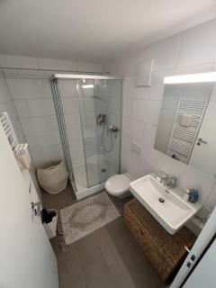 Best located & fully equipped apartment at Basel SBB main station - Basel - 7