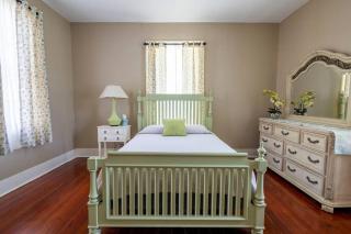Agatha's Historic Home Free Parking Wi-Fi Deck - Mobile - 5