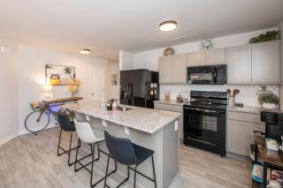 Cozy Coastal Home Near Beaches, Shops, Restaurants - Southport - 3