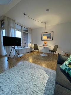 Sonnige Dachwohnung nahe dem Klinikum. - 6