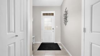 *Entire Home Spacious 3 bed, 2.5 bath duplex* - Nisku - 7