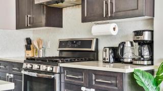 *Entire Home Spacious 3 bed, 2.5 bath duplex* - Nisku - 2