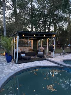 Adorable lakefront pool cottage - Odessa - 8