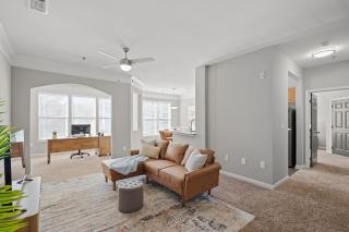 One Bedroom Corporate Apartment Near Research Triangle Park - Durham - 0