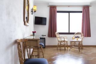 Hostal Alhambra - Adults Only - Nerja - 9