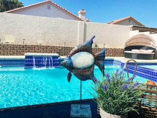 Amazing heated pool and private Hot tub 3br in heart of LV - Las Vegas - 7