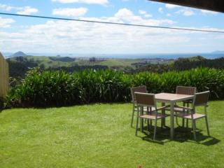 Papamoa Country Cottage - 4