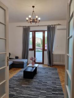 Cozy apartment near city center - Bucharest - 5