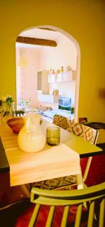 Heart of Vieux Nice Beach & Saleya - 4