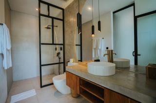 Baliwood Residence Villas by BREIG - 4