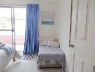 Bec's Beach House Getaway - Batemans Bay - 2