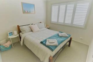 Bec's Beach House Getaway - Batemans Bay - 1