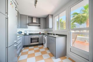 Cozy 3 bed duplex apartment with shared swimming pool in Nueva Andalucia - Marbella - 4