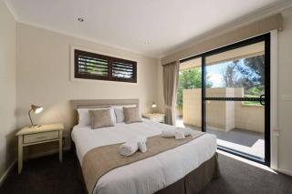 Lakeview Villa 2 bedrooms - 4