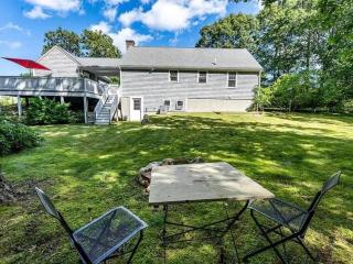 Cozy Cape Classic-Central AC&Near Bay Beaches - 4