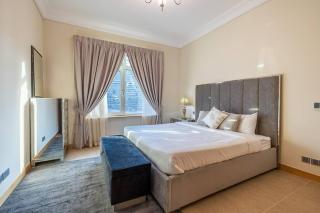 Fully Upgraded, Amazing 3 plus maid at the Palm - Dubai - 9