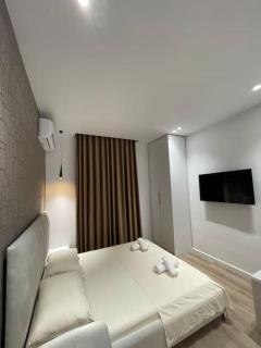 Studio Apt. 98/303 Near City Center - Tirana - 5