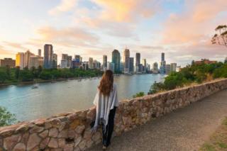 Comfy Character QLD’r ~ 3Bed Self-Contained-Upstairs House w/Parking ~ Woolloongabba - 6