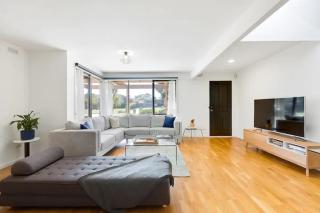 Beachside Serenity - 9