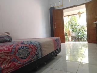 Maeza Homestay - Kuta Lombok - 1