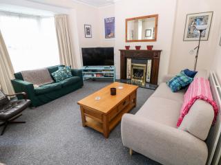 The Bookshelf - Oystermouth - 9